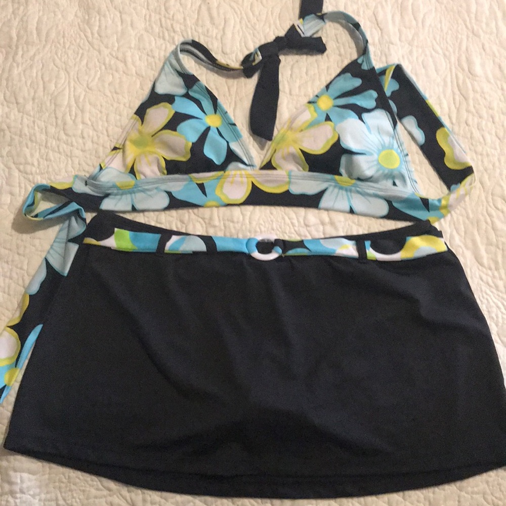 Like new skirt bikini